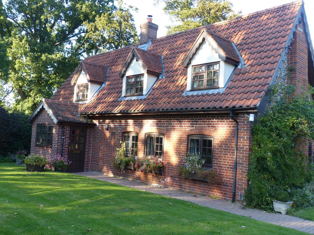 The Old Pear Tree Bed & Breakfast Whepstead Exterior foto