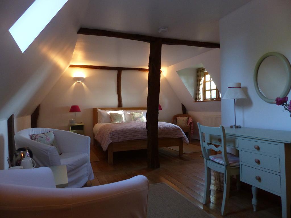 The Old Pear Tree Bed & Breakfast Whepstead Exterior foto